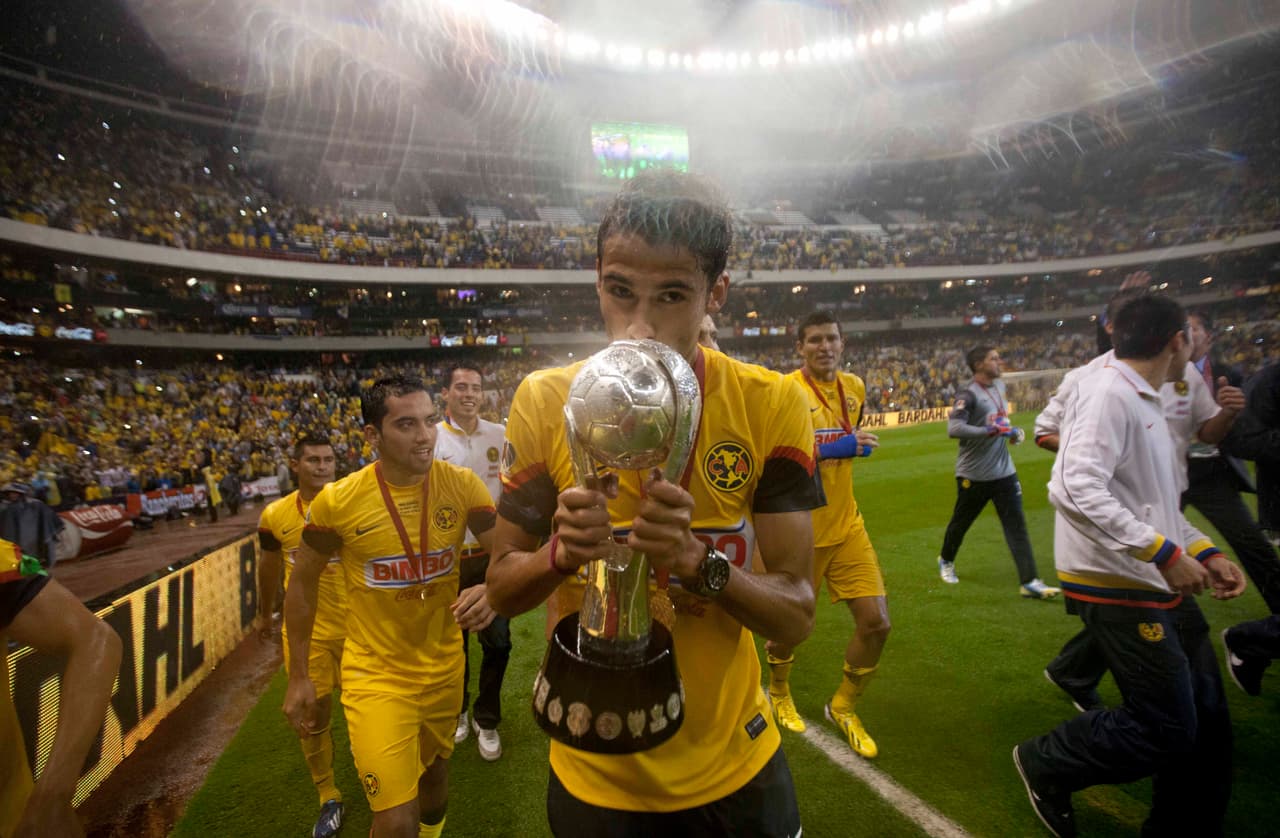 Antes de emigrar a Europa dijo que se quería ir como campeón y así Diego Reyes emprendía una nueva aventura, con la copa como amuleto.