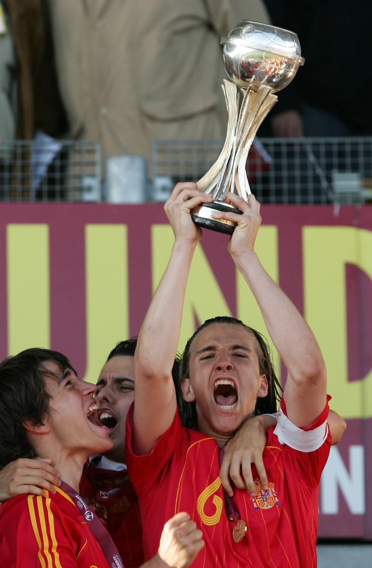 El capitán, desde que ganaro el Europeo Sub-17, fue Ignacio Camacho. El canterano del Atlético de Madrid era una pieza fundamental del equipo.