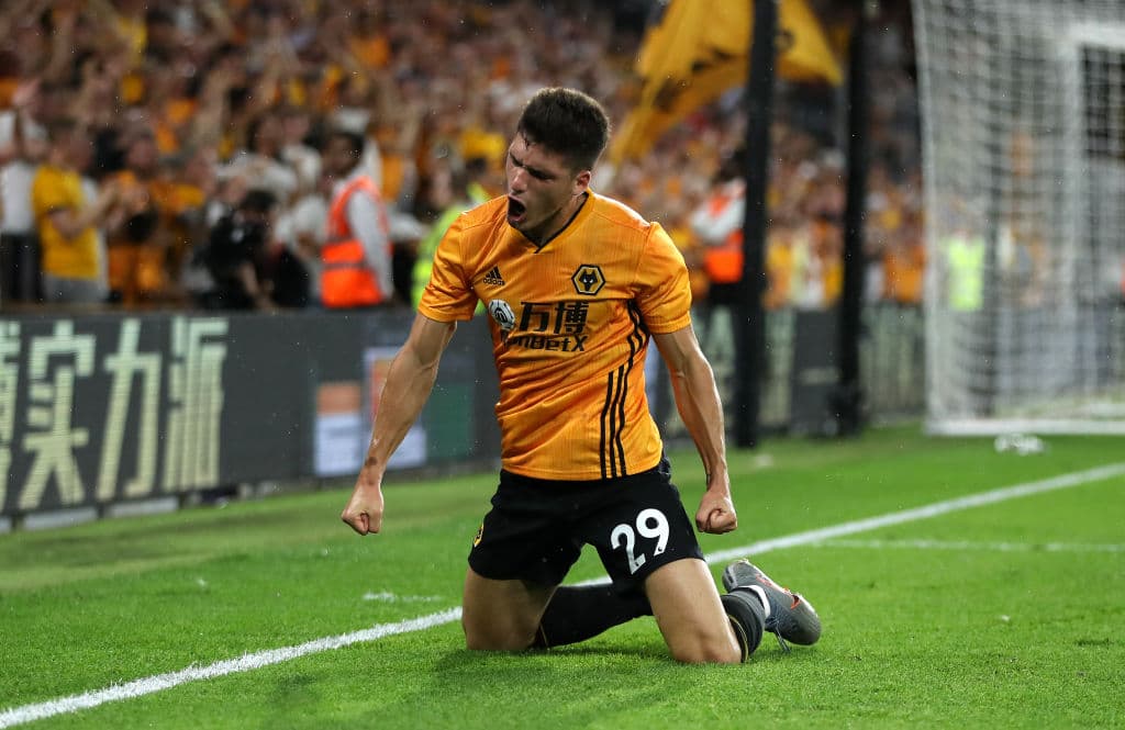 Las mejores imágenes del duelo clasificatorio hacia la UEFA Europa League entre el Wolverhampton Wanderers y el Crusaders norirlandés en el Estadio Molineaux.