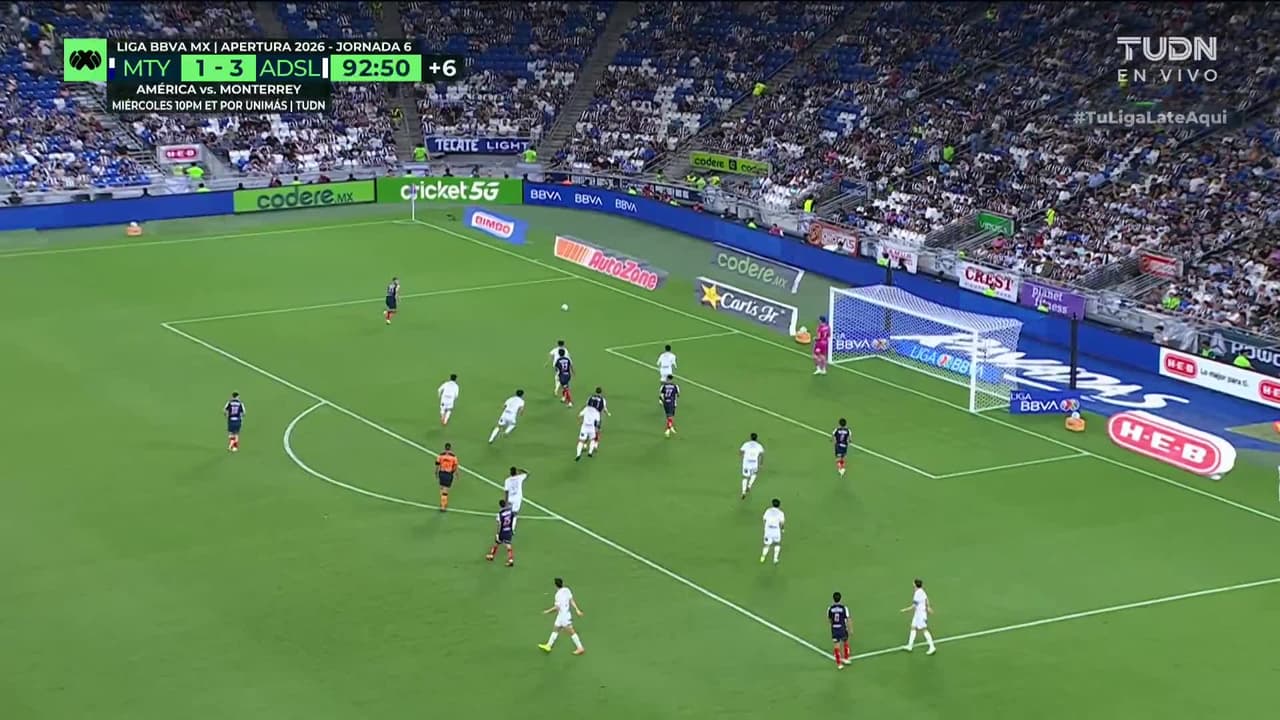 ¡TIRO ATAJADO! disparo por Carlos Salcedo.