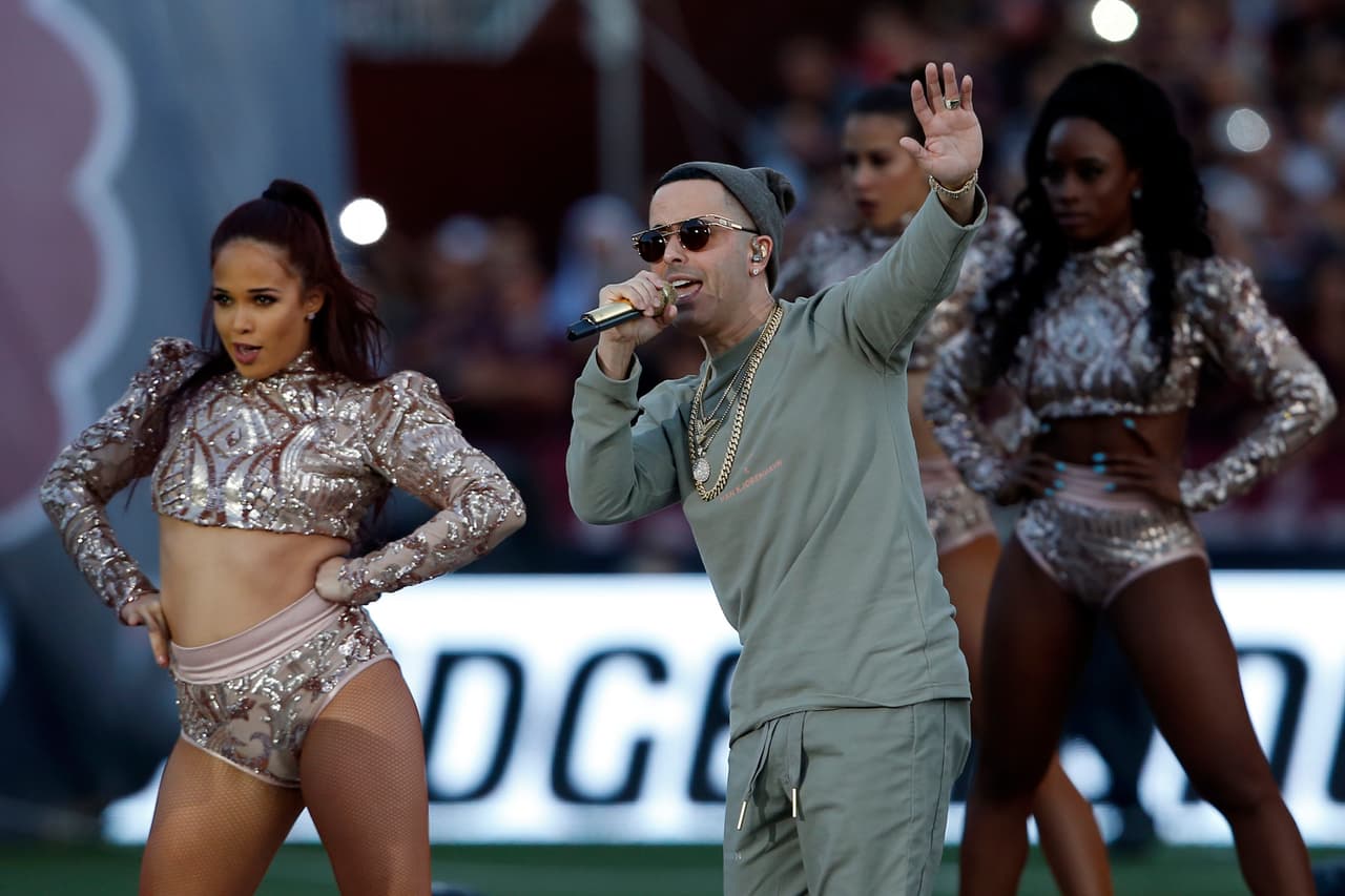 Yandel fue uno de los artistas presentes para encender el espectáculo previo al fútbol, en el torneo de clubes que en la edición de 2017 no contó con equipos mexicanos.