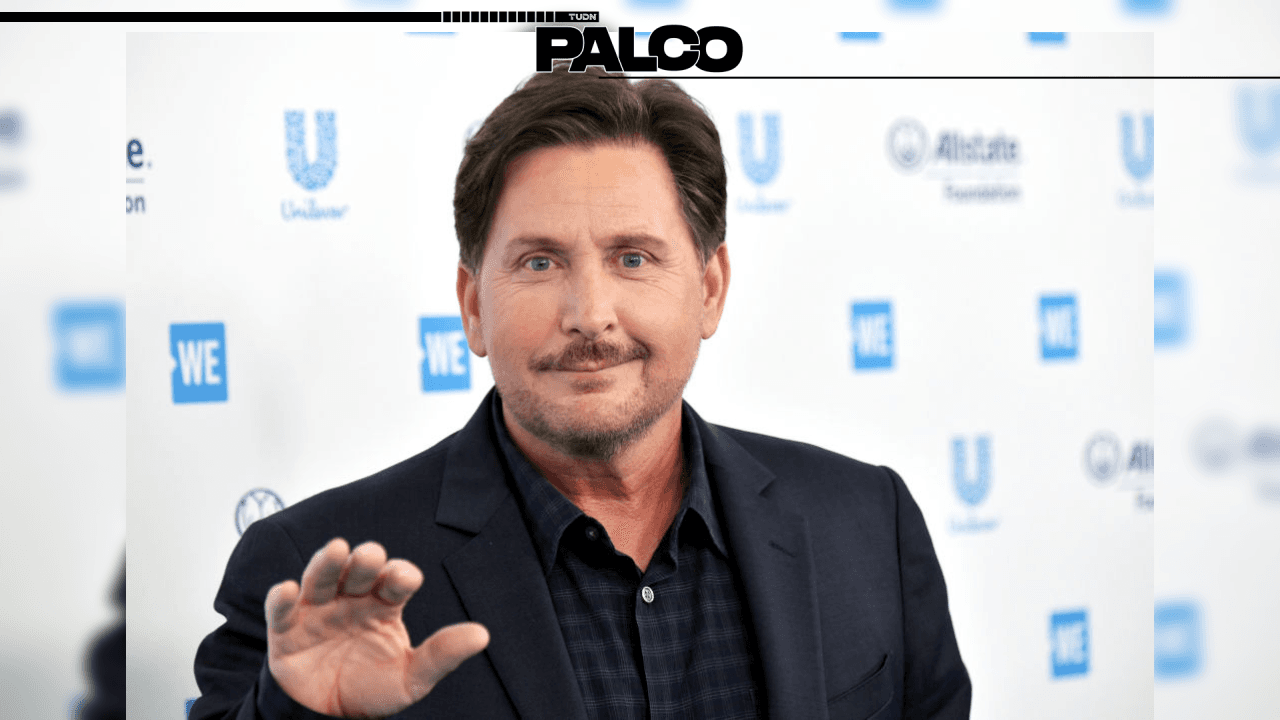 Disney lo hace de nuevo y deja fuera a Emilio Estevez | El actor no volverá a retomar su papel como el entrenador de hockey y aquí te decimos por qué.