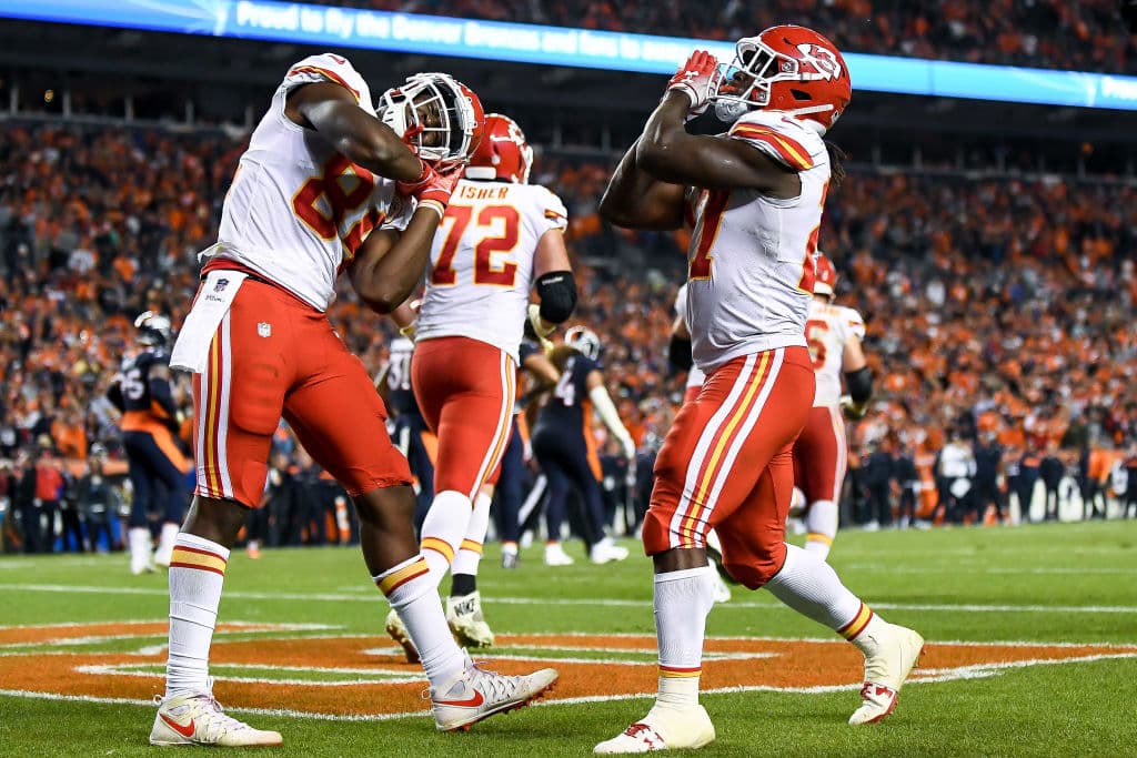 2)
<b>Kansas City Chiefs (4-0)</b>. Se sobrepusieron a un déficit de 10 puntos en el último cuarto. Pat Mahomes se las arregló para lanzar más de 300 yardas. La defensa mejoró, pero respondió a la hora cero.