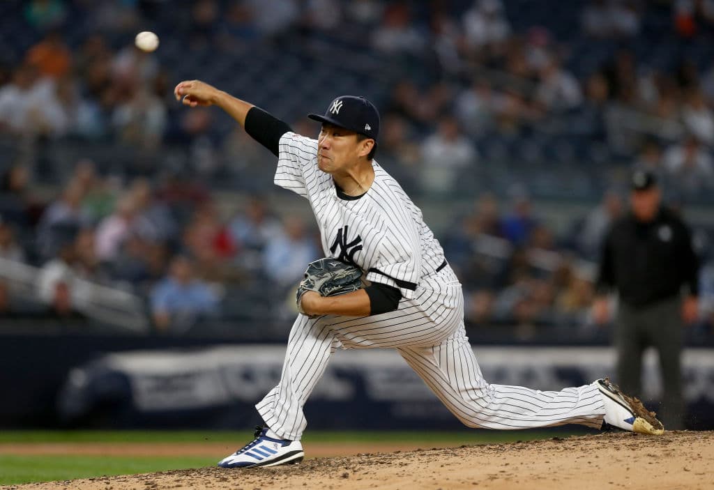 Tanaka (3-4) terminó con una cadena de salidas sólidas, al otorgar cinco carreras en seis innings.