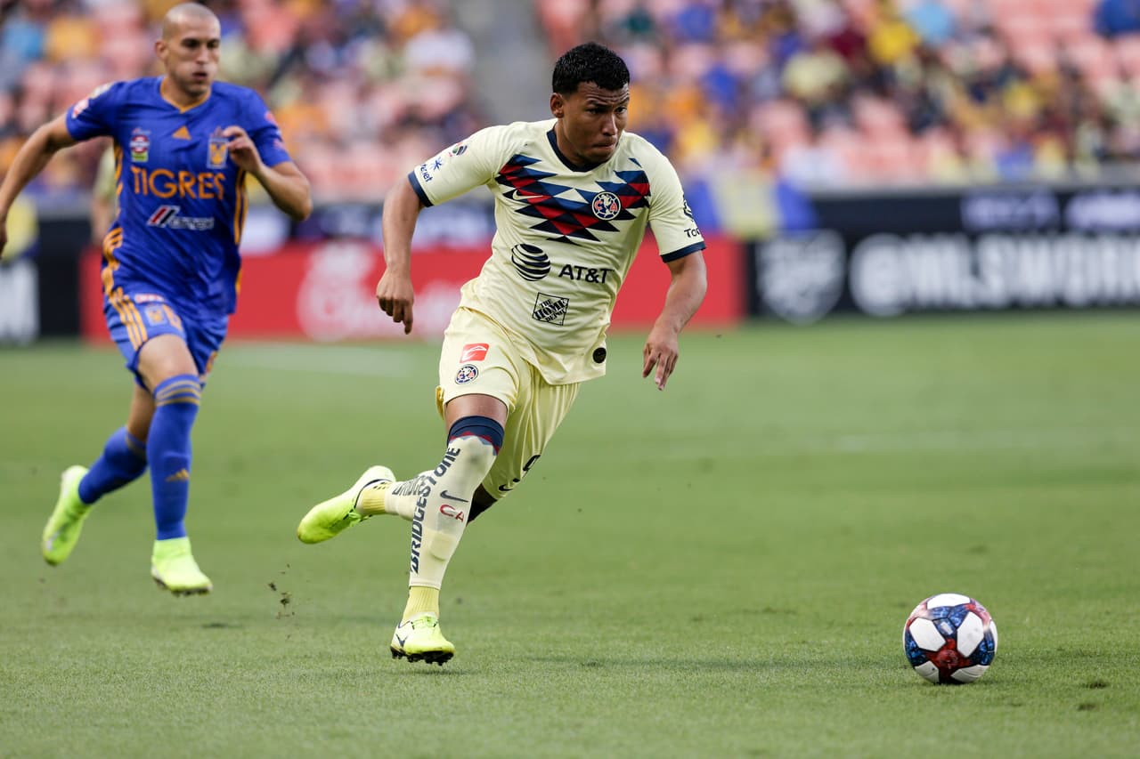 Roger Martínez dice "no" a la MLS y se queda en el América