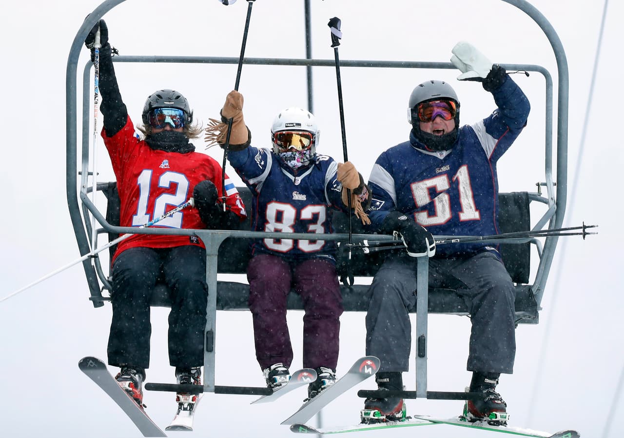 ¡Todo listo en el U.S. Bank Stadium para el Super Bowl LII! Los Patriots y los Eagles jugarán por el título de la NFL y ni siquiera las bajas temperaturas reducen la pasión de los miles de aficionados que ya están en el estadio.
