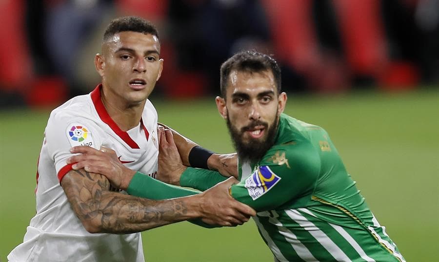 El Gran Derbi se lo lleva Sevilla por la mínima ante el Real Betis. El gol de la victoria fue por parte de Youssef En-Nesyri al minuto 27 del encuentro. Andrés Guardado fue titular durante el encuentro, mientras Diego Lainez permaneció en la banca.