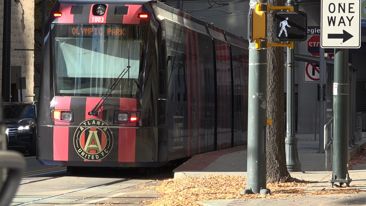 Hasta el transporte público luce los colores de Atlanta United. (FutbolMLS.com)