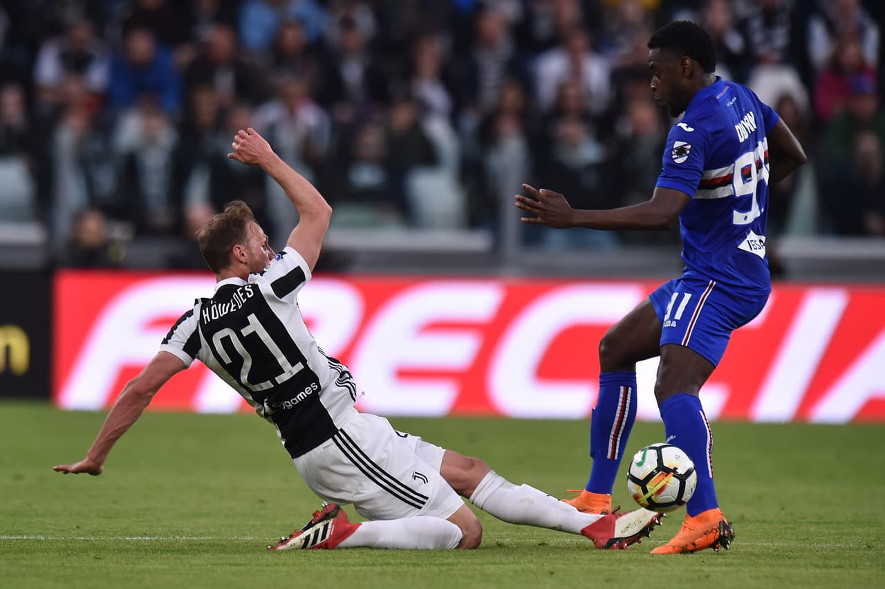 Uno de los éxitos para el local en el estadio de Turín fue controlar el ataque de Sampdoria, peligros con la potencia del colombiano Duván Zapata.