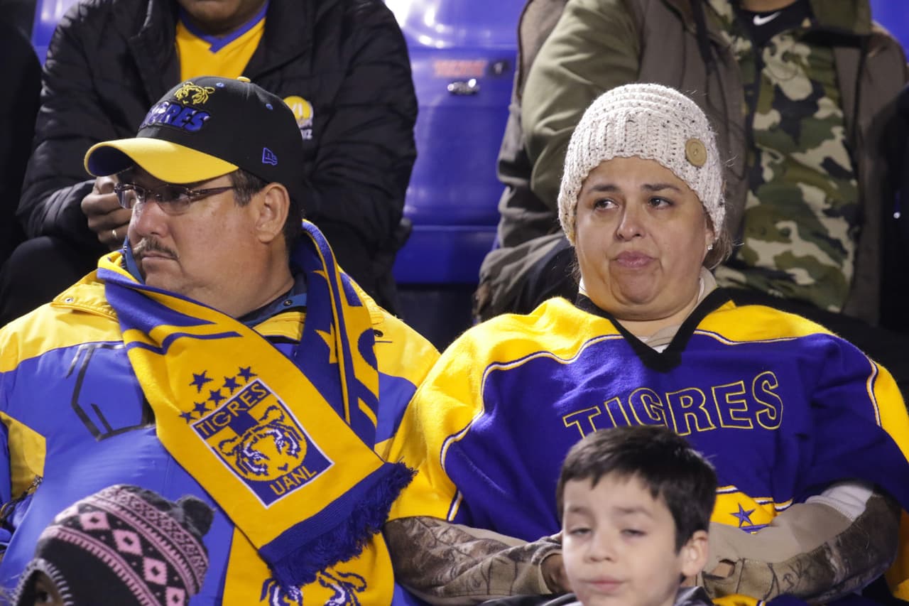 Fanáticos de Tigres aguardan por el encuentro ante Cruz Azul en la Jornada 3 del Clausura 2019.