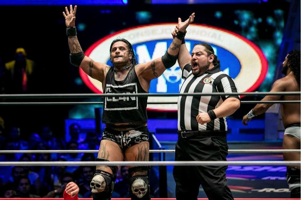 Último Guerrero expone su título ante Ciber