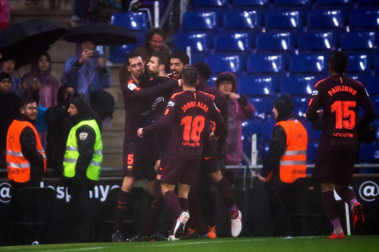 Piqué mando a callar a los seguidores del Espanyol.