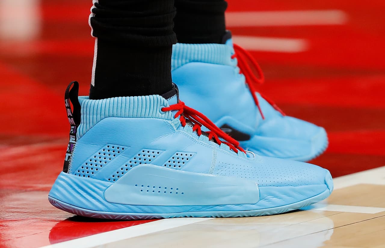 Los tenis de John Collins #20 de Atlanta Hawks.