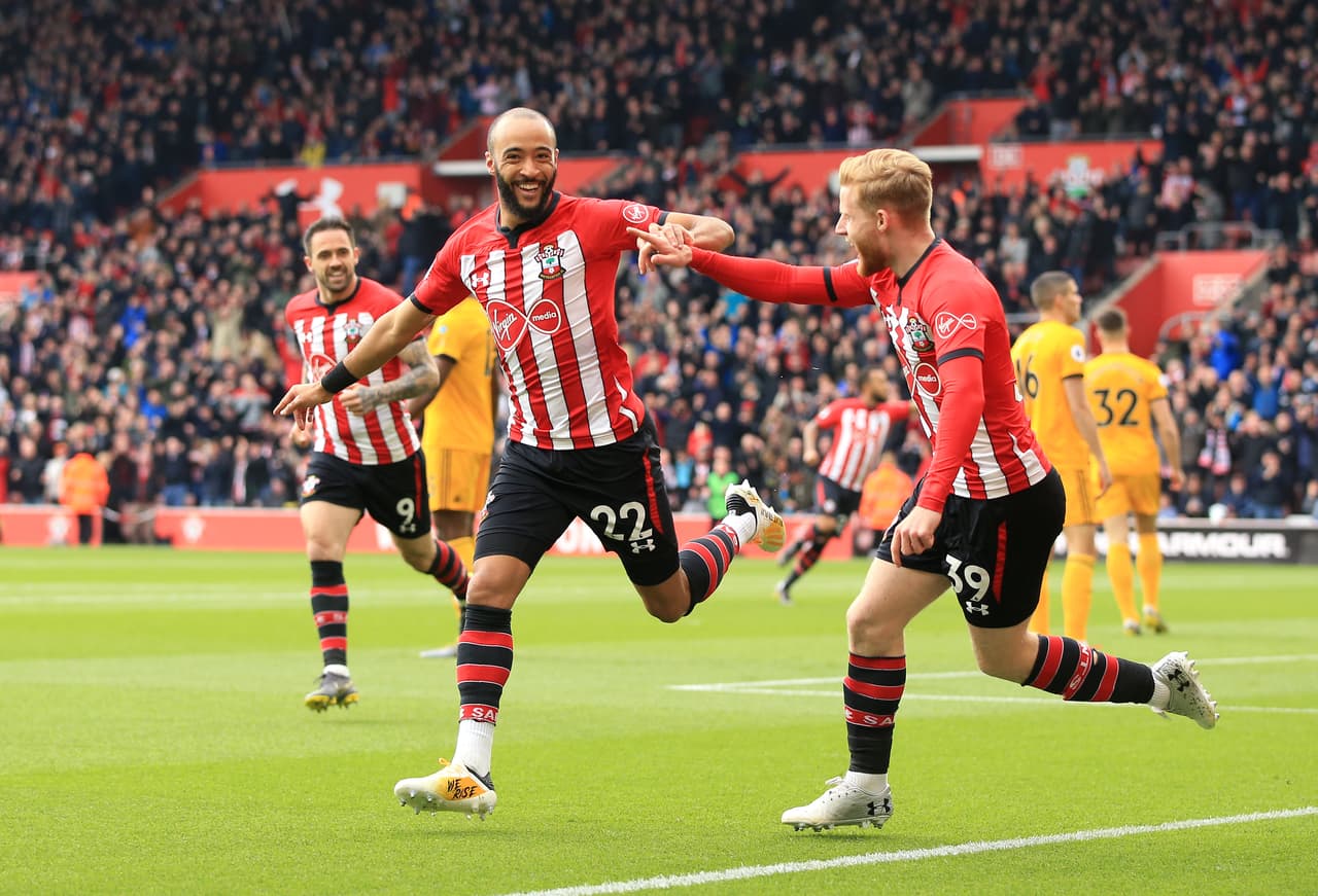 Nathan Redmond, al primer minuto, se encargó de poner el 1-0 para los Saints tras asistencia de Josh Sims por la banda derecha.