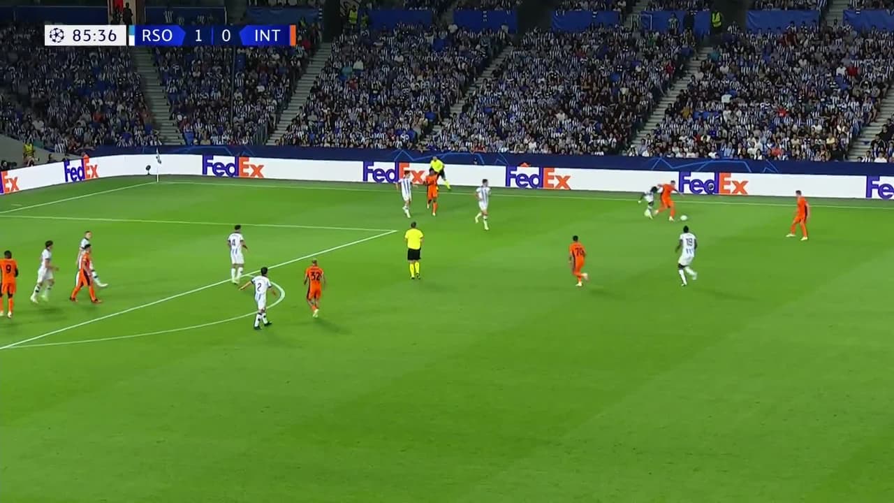 ¡GOL!  anota para Internazionale. Lautaro Martínez