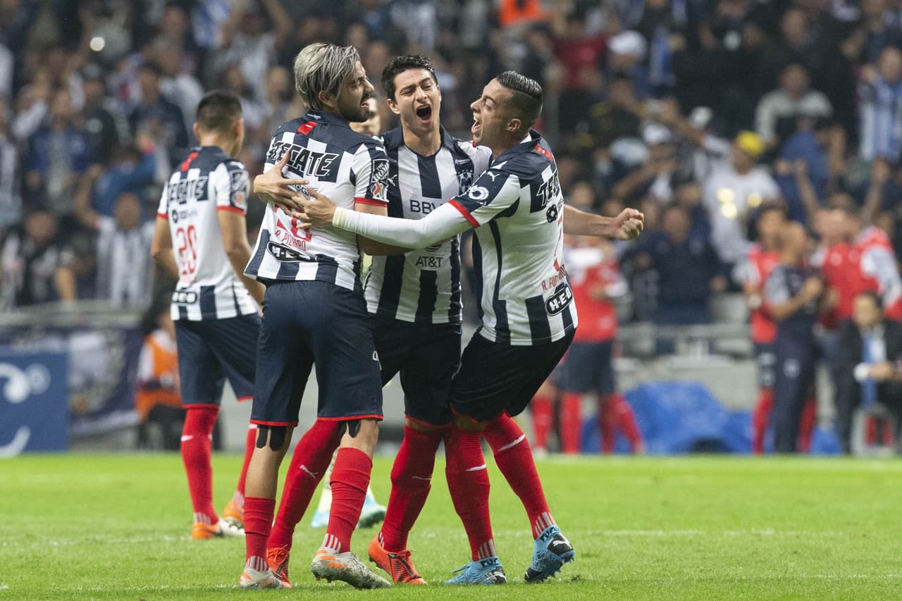 ¡Final vibrante! Monterrey gana 2-1 con un golazo de chilena del 'Mellizo' Funes Mori al final del partido.
