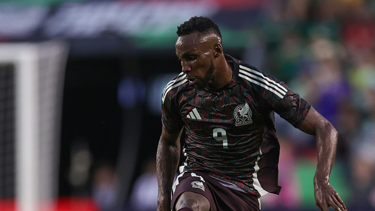 Julián Quiñones está en la lista de Javier Aguirre con la Selección Mexicana