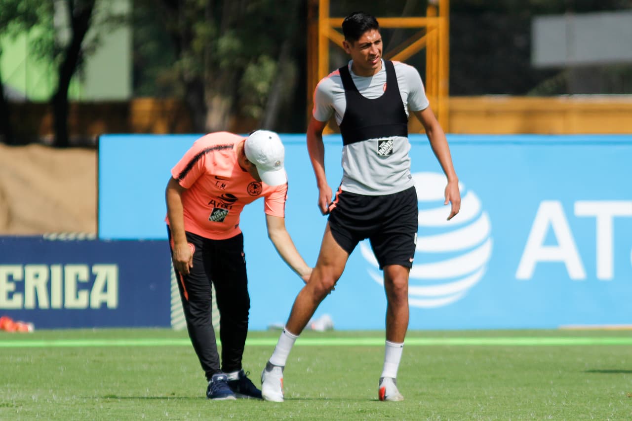 El cuerpo técnico de América evalúa las condiciones de todos sus jugadores para tener a la mano las mejores opciones.