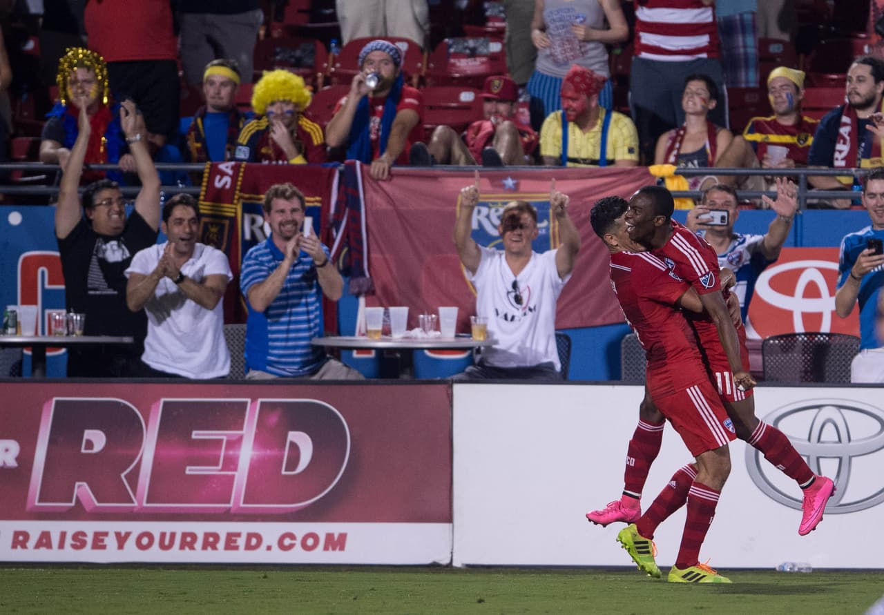 Al final, el seleccionado colombiano Fabián Castillo, selló la victoria por 2-0 para los de casa.
