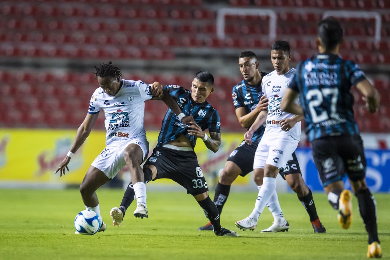 Con goles de Fernando Madrigal, Antonio Valencia y Kevin Ramírez, Querétaro vence en casa 3-1 a los Tuzos y se adueñan de los puntos. Los Gallos llegan a 9 puntos y se quedan con el segundo lugar momentáneo, Pachuca se queda en el fondo de la tabla con dos puntos.
