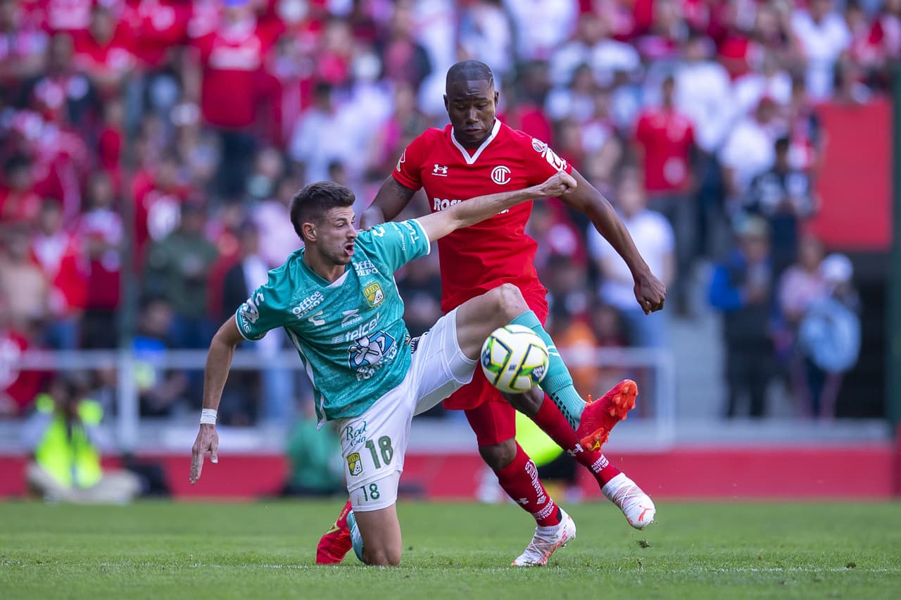 Toluca intenta, pero no puede ante un gran partido de Rodolfo Cota de León