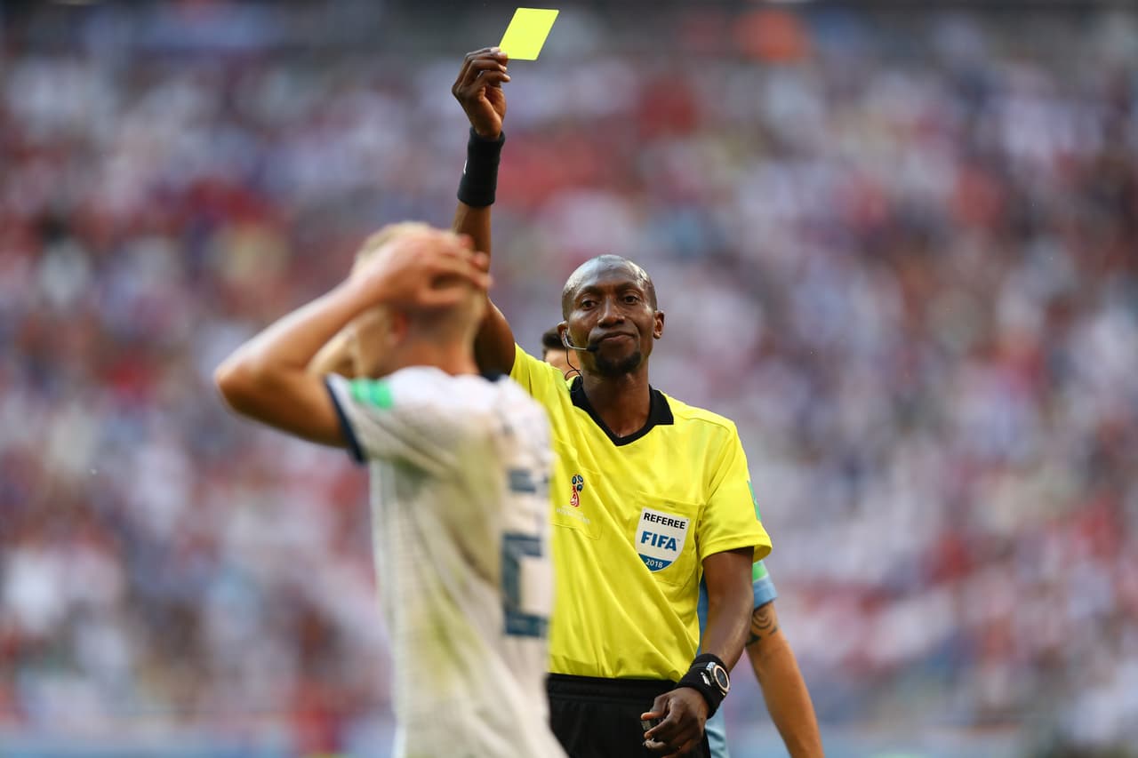 <b>5. Malang Diedhiou (Senegal) - </b>Siete tarjetas amarillas y una roja en dos partidos.