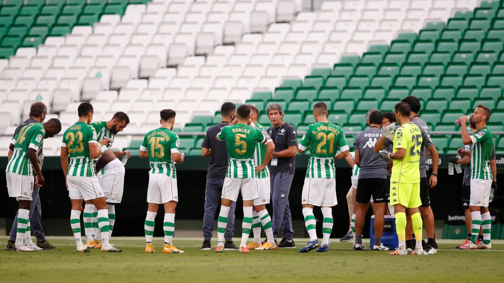 El partido arranca bastante activo, pues ambos equipos inician fuerte.