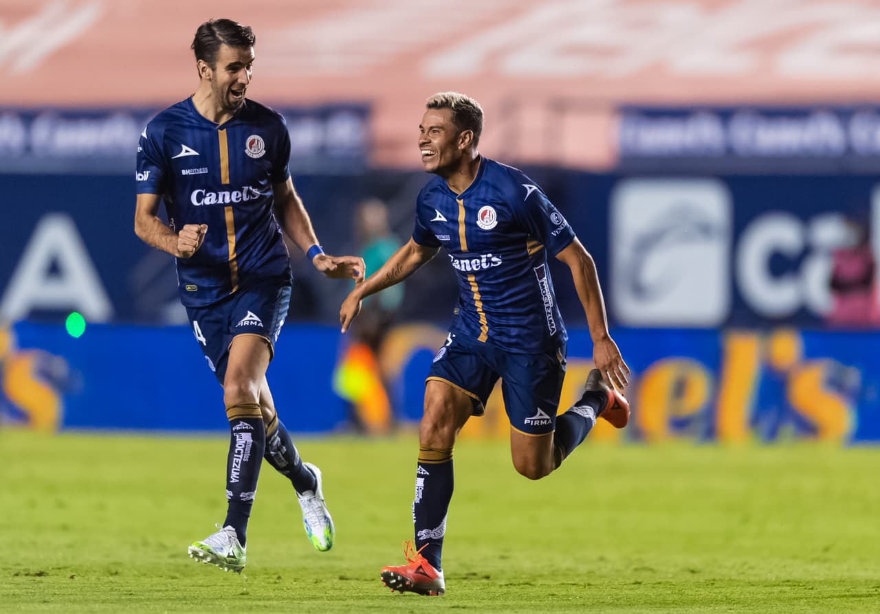 Barrera respalda a Memo: "Los jugadores somos los responsables"