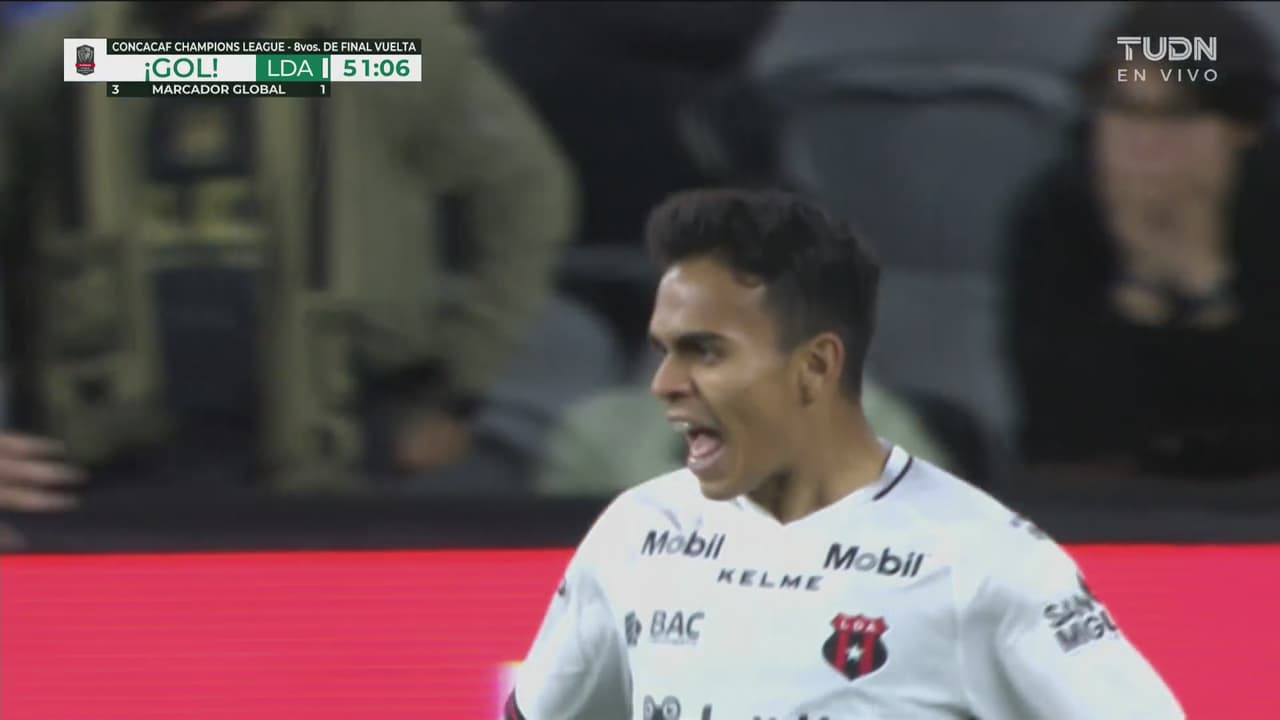 ¡Se niegan a morir! Aarón Suárez insiste y marca el 0-2 del Alajuelense