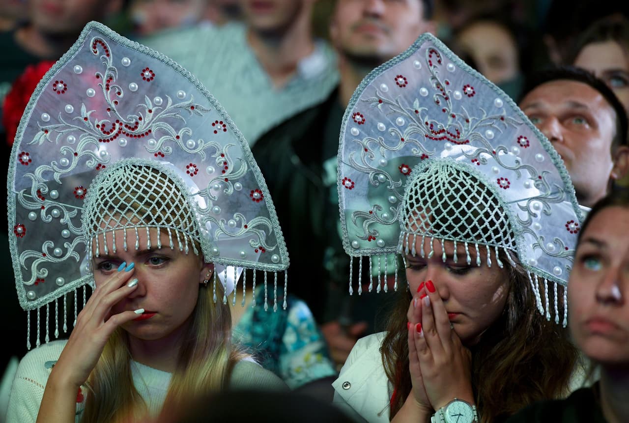 Con los penales el sufrimiento aumentó en los aficionados dentro y fuera el Estadio Fisht de Sochi.