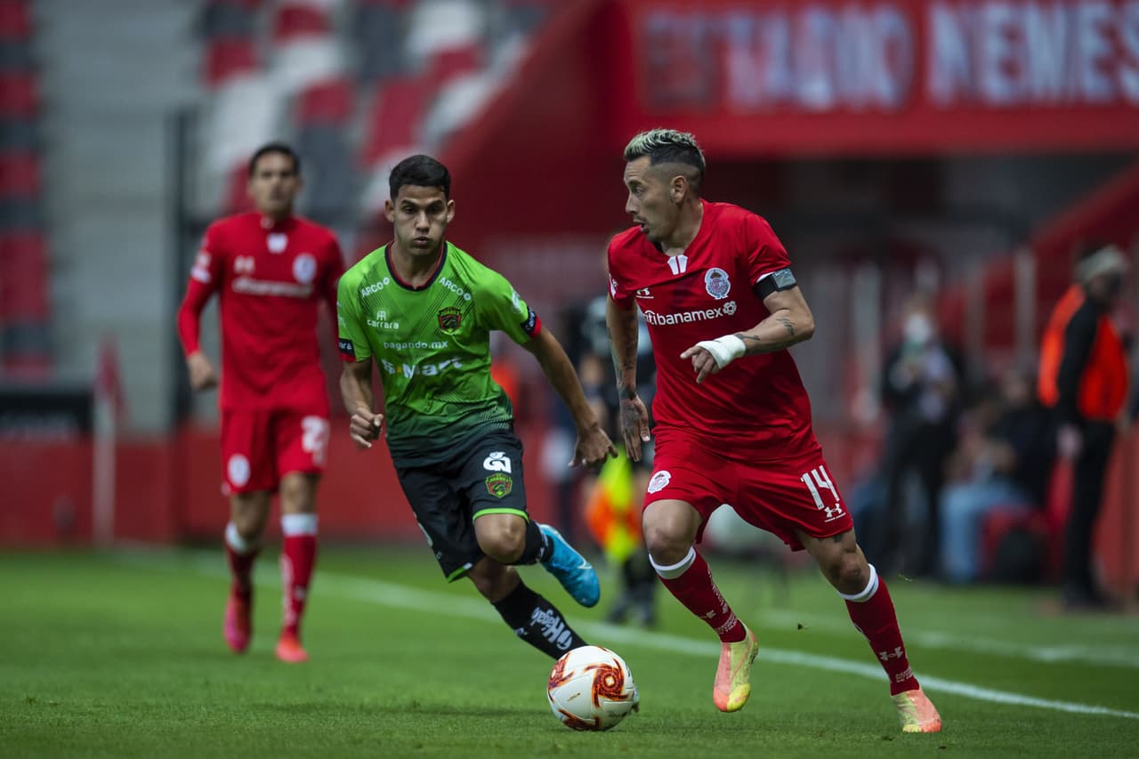 Darío Lezcano es el encargado de darle los puntos a los Bravos tras derrotar al Toluca.