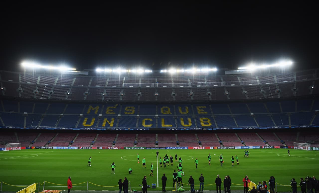 Borussia Monchengladbach visita el Camp Nou sin que ningún resultado pueda alterar nada en el grupo C. Barcelona es líder indiscutido, Manchester City ya se quedó con el segundo puesto y los alemanes tienen cupo fijo a Europa League.