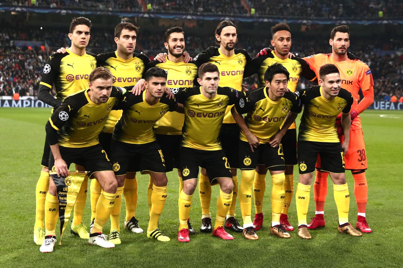 Por su parte, el Dortmund tenía a todo su plantel de gala para conseguir el cupo a la Europa League.