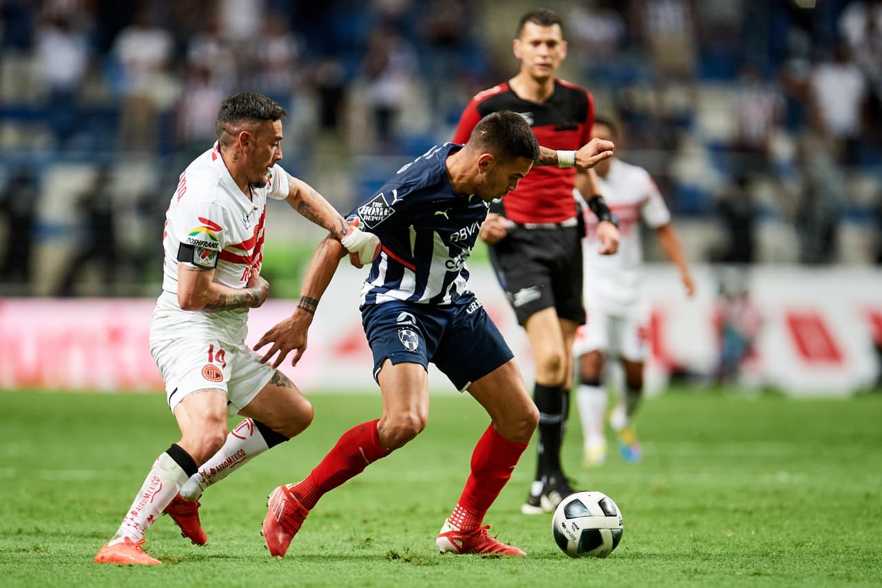 Jesús Gallardo y Rogelio Funes Mori son los encargados de hacer la diablura al Toluca y Monterrey gana 2-0.