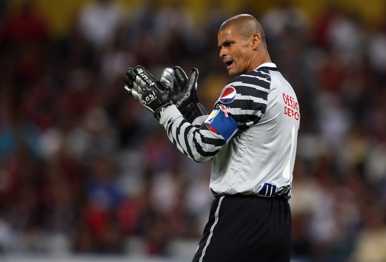 Miguel Calero. El arquero leyenda de Pachuca, fue víctima de una embolia y falleció el 4 de diciembre de 2012.