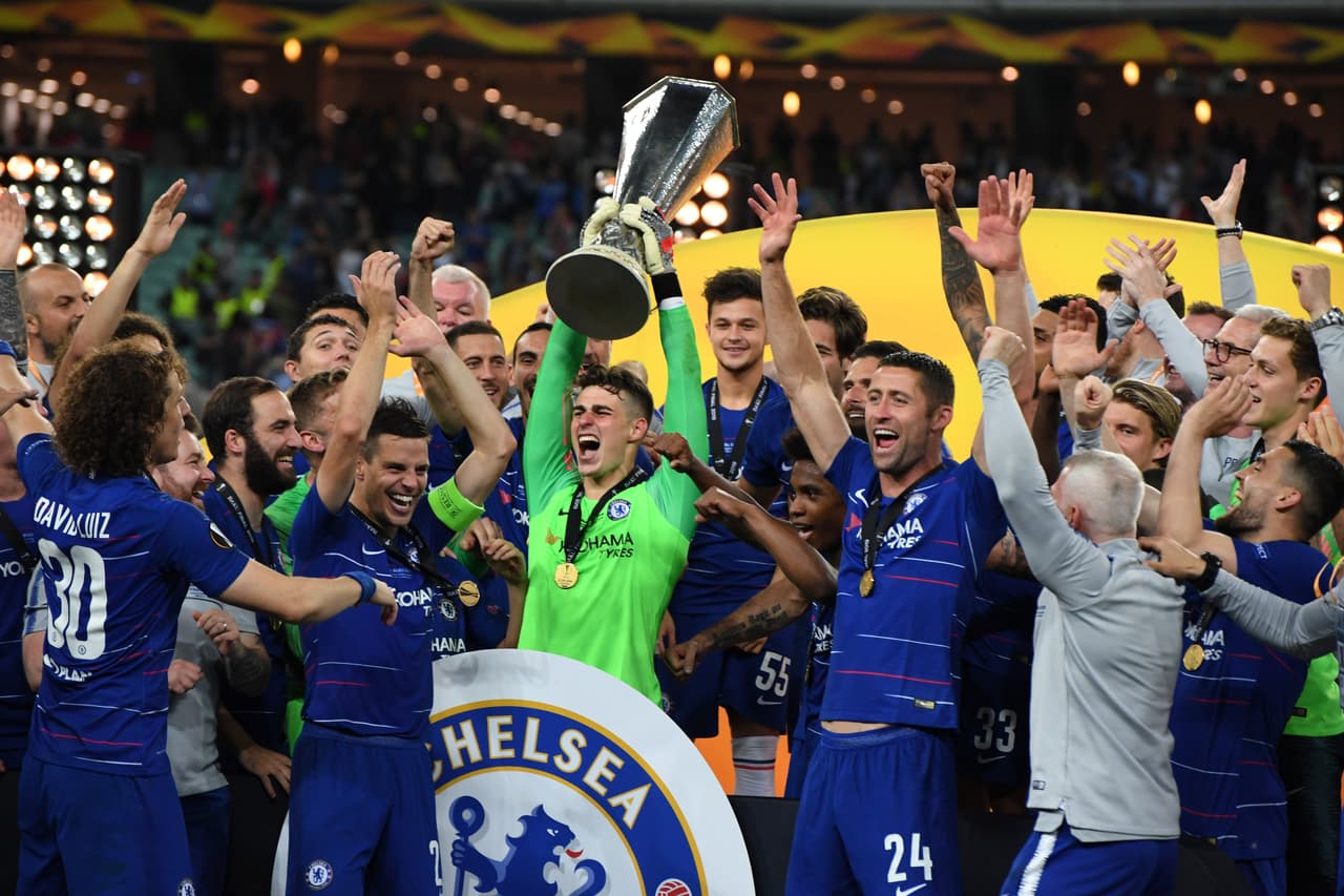 Chelsea y Arsenal disputan la Europa League, que finalmente va para Standford Bridge.