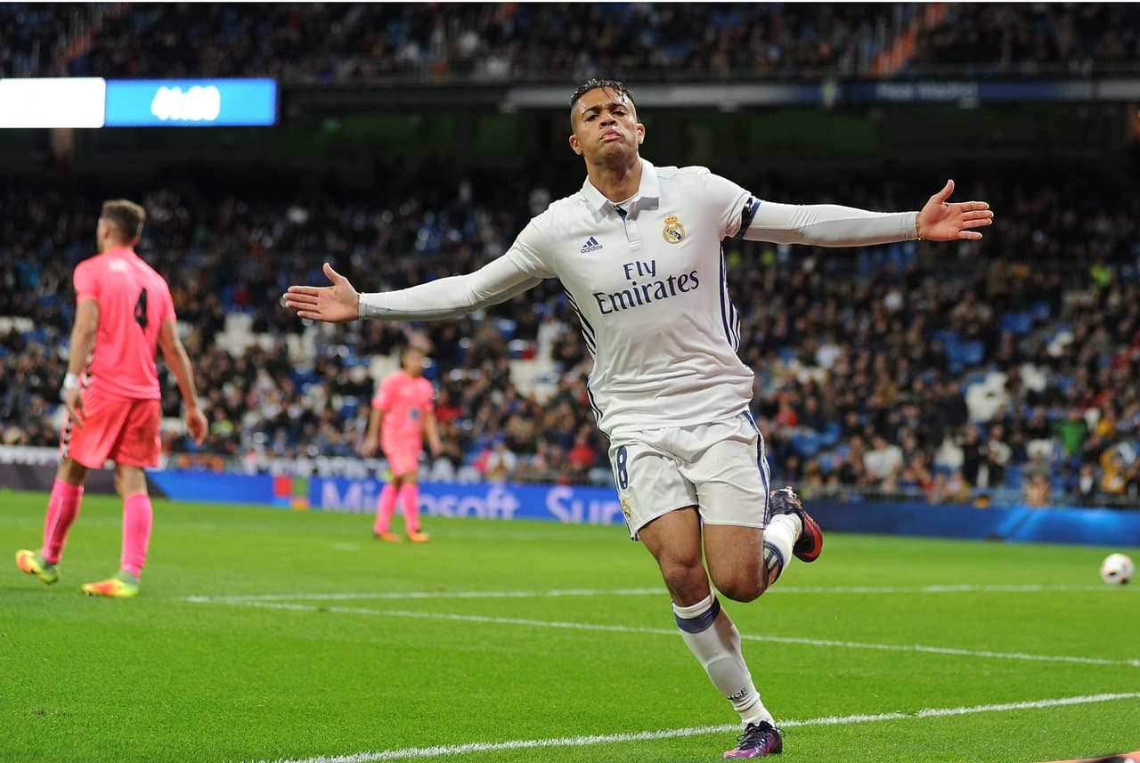 <b>Mariano Díaz, recién ascendido del Castilla, marcó 5 goles la pasada temporada </b>y se fue vendido al Lyon para el presente curso.