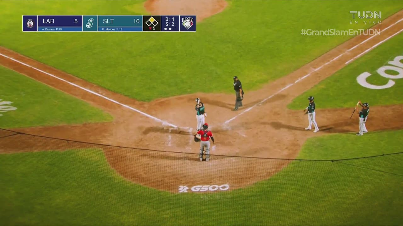 ¡Le da con furia! Henry Urrutia la manda a la calle ante Tecolotes