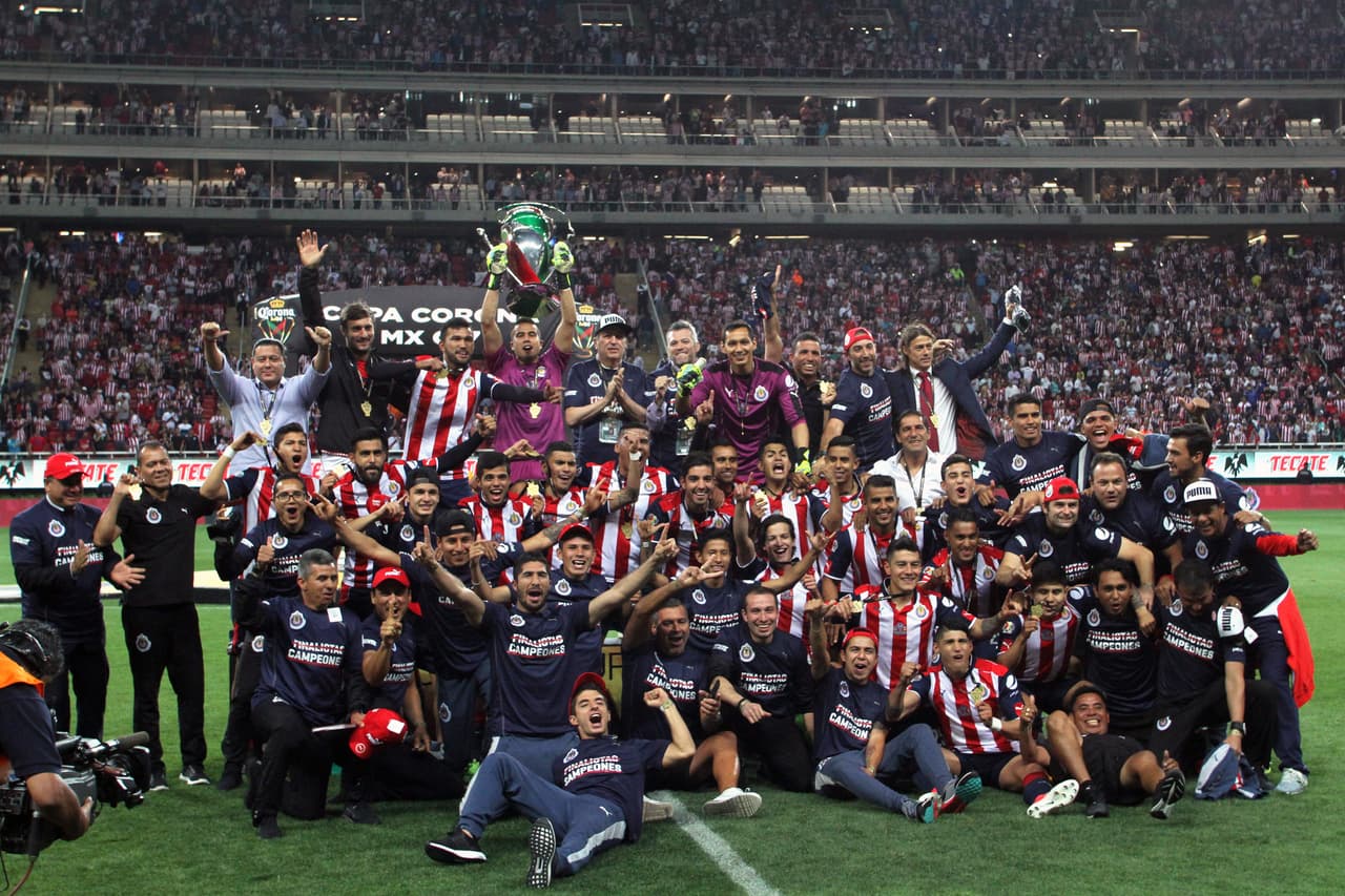 Clausura 2017 - Chivas volvió a celebrar en la Copa venciendo a Morelia desde el punto penal. Era hasta esta temporada el único equipo que repetía título desde que se reactivó el torneo.