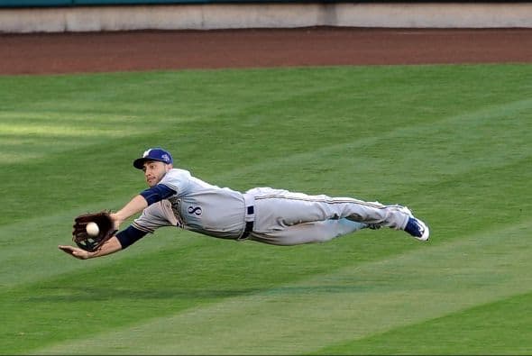 Ryan Braun de los Brewers contestó con otro engarce espectacular por la Nacional.