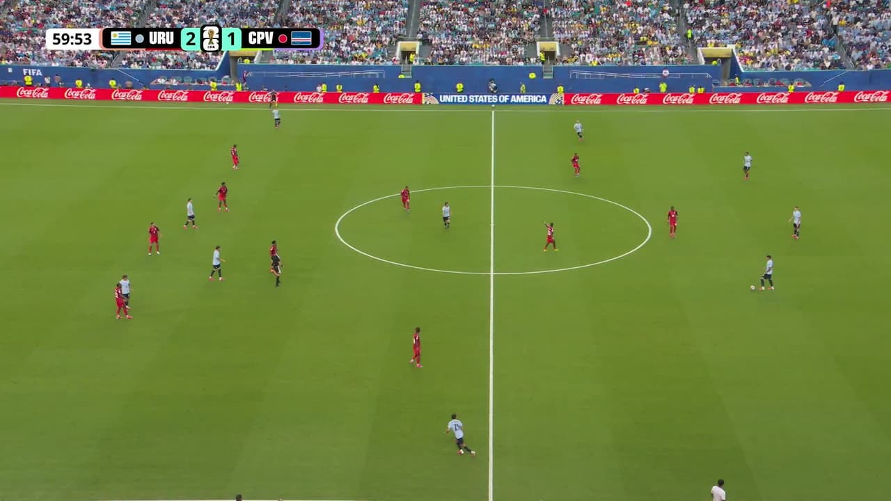 ¡GOL!  anota para Cabo Verde. Hélio Varela
