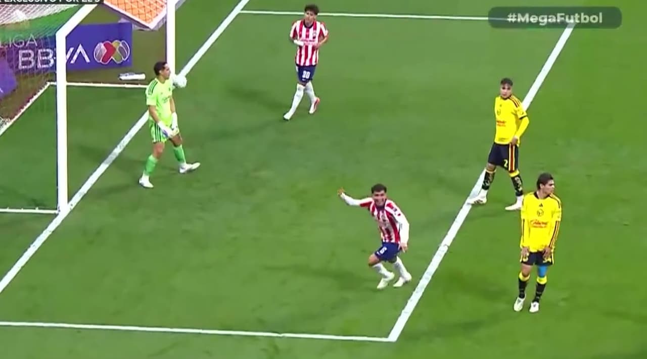 Última Hora: El Cantante Guerrero explica que tenía que anularse el gol de Chivas