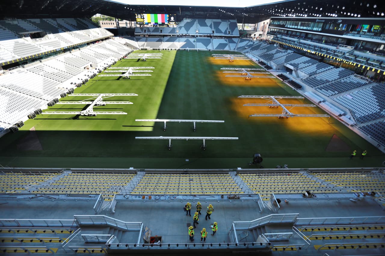 La zona de plateas se 'mete' casi en el terreno de juego en el nuevo hogar de Columbus Crew.
<br>