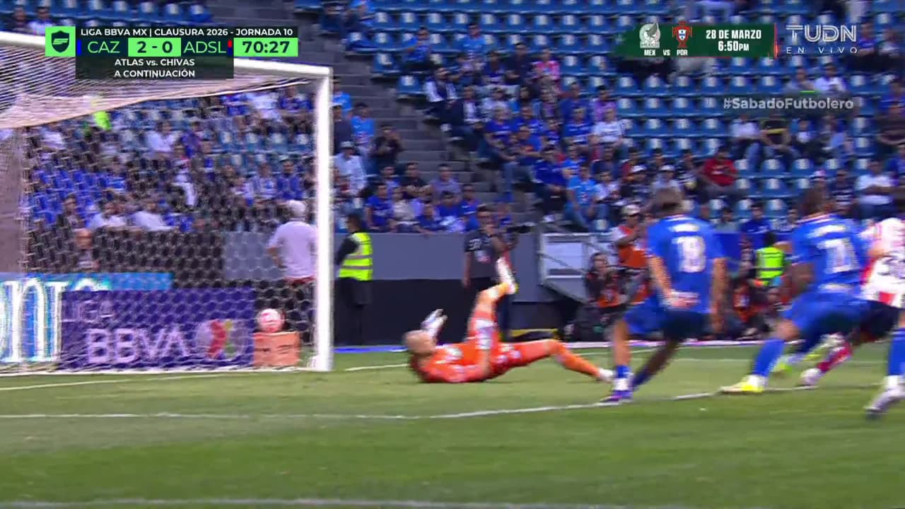 ¡TIRO ATAJADO! disparo por Omar Campos.