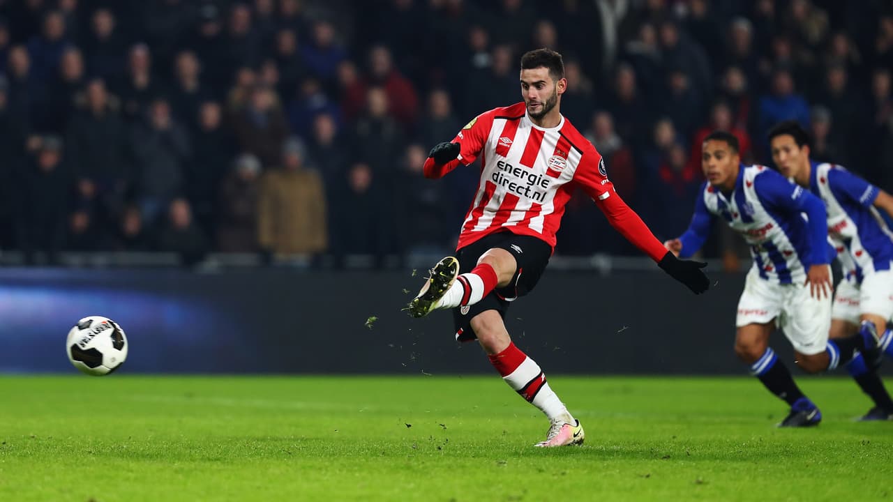 Además de hablar español, el delantero charrúa Gastón Pereiro se entenderá con Hirving Lozano hablando el idioma del gol.