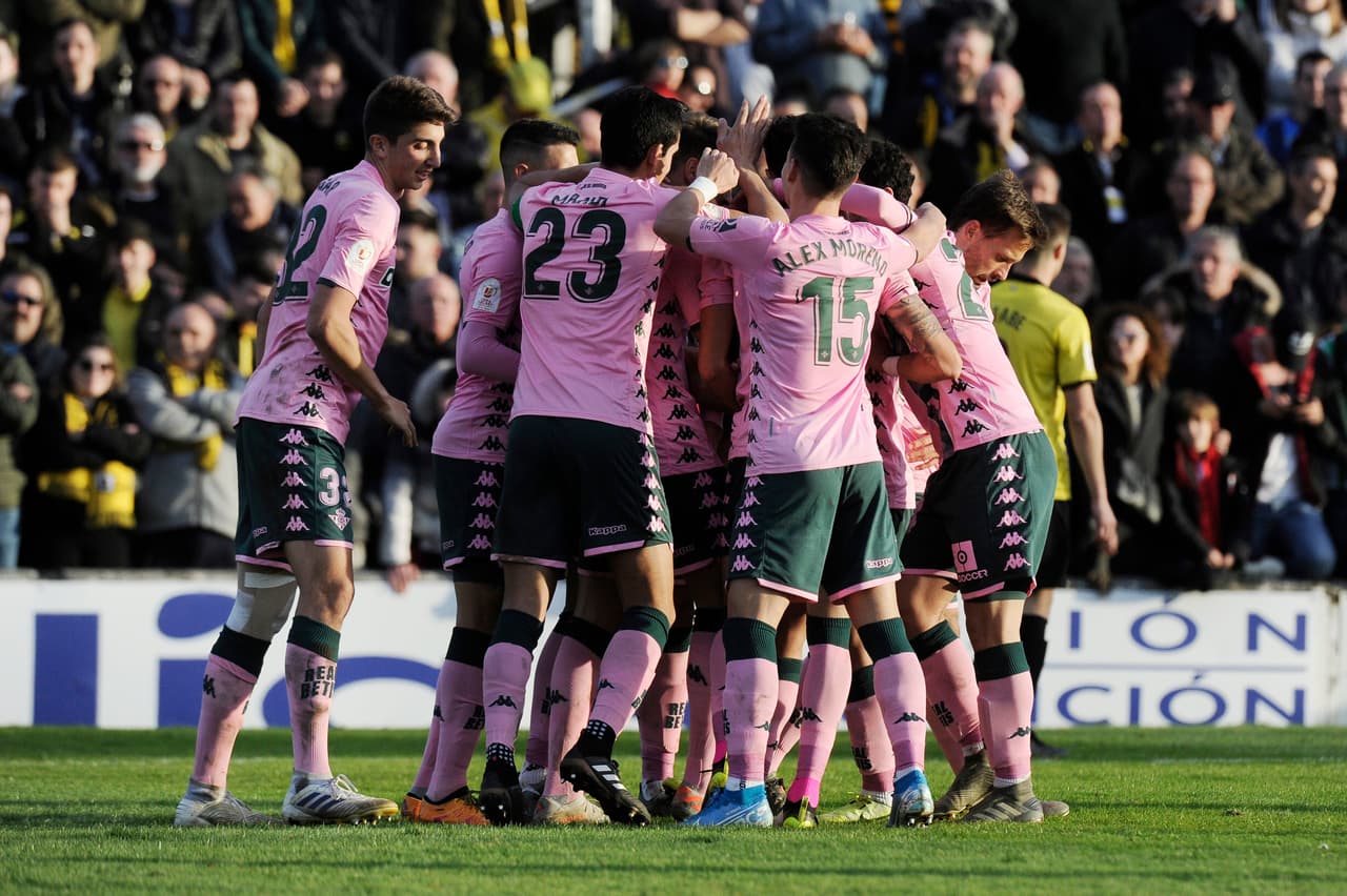 Diego Lainez inició como titular y Andrés Guardado ingresó de cambio. Moreno (23’), Morón (48’) y Joaquín Sánchez (89’) marcaron el 3-0 final.