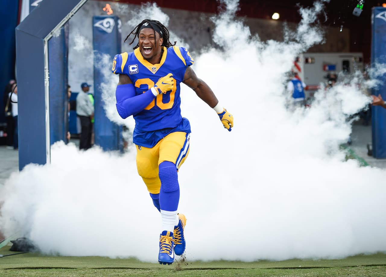 Todd Gurley llega a los Atlanta Falcons