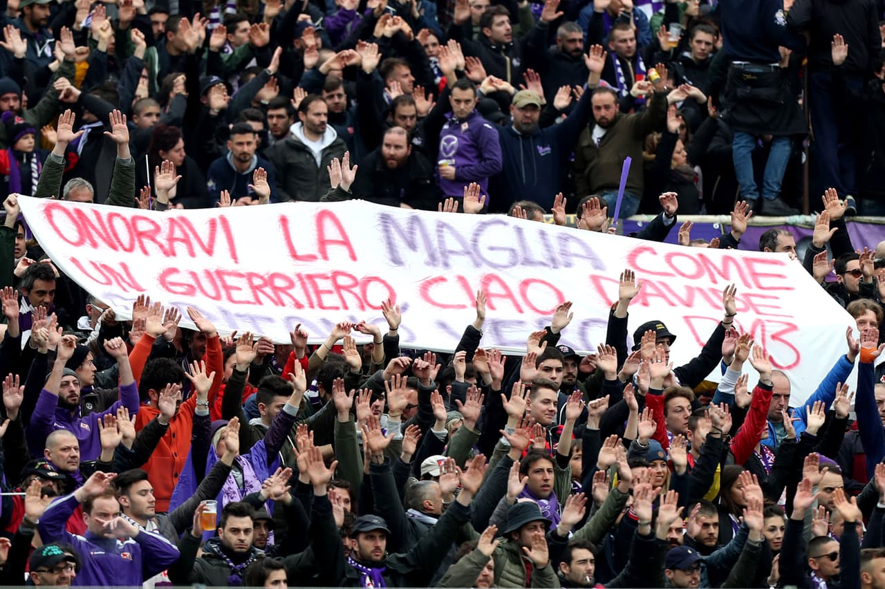 Fiorentina se despidió de Davide Astori tras su muerte en el triunfo 1-0 contra Benevento en la fecha 28 de Serie A con diferentes muestras de conmemoración y cariño al que será el eterno capitán.