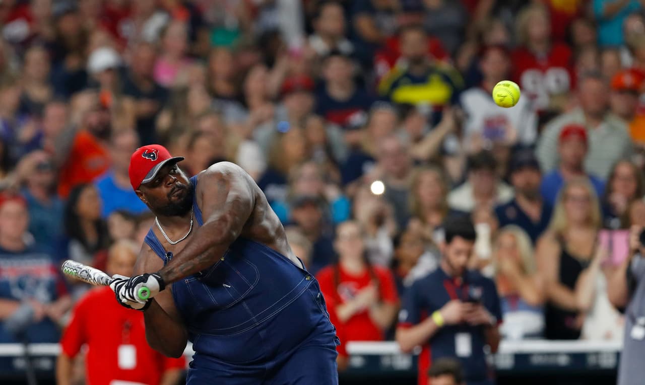Vince Wilfork no perdió de vista la pelota durante su turno al bat.