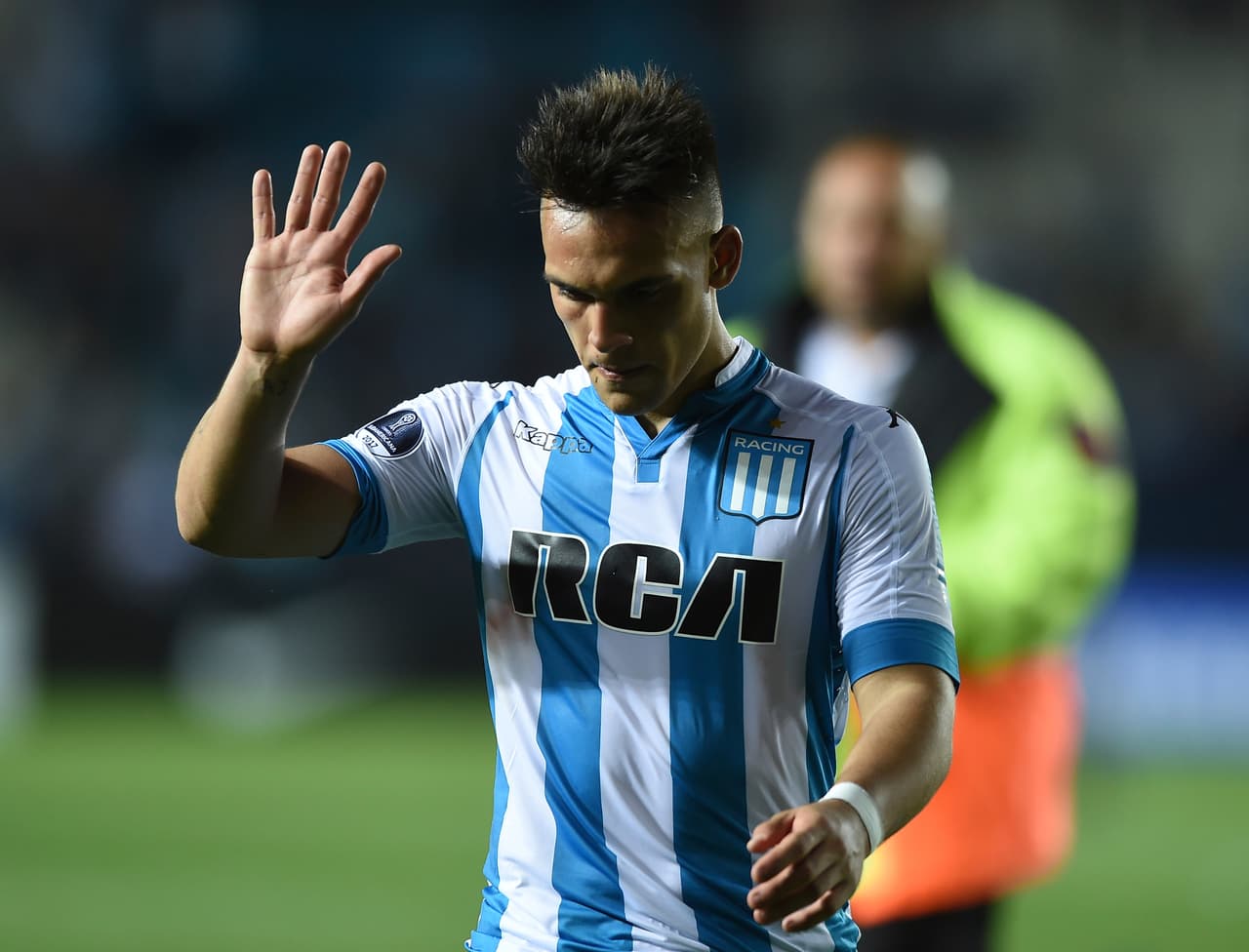 Cada vez más fuerte suena la posibilidad de que el joven Lautaro Martíenz se vaya de Racing a Inter de Milán, a pesar de haber renovado su contrato hace poco.